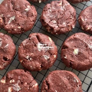 red velvet cookie pastry at Kapé Lélangan